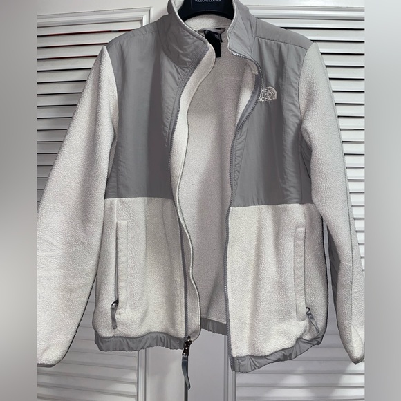 The North Face Girls Denali Full Zip fleece jacket White/Gray - Picture 2 of 6